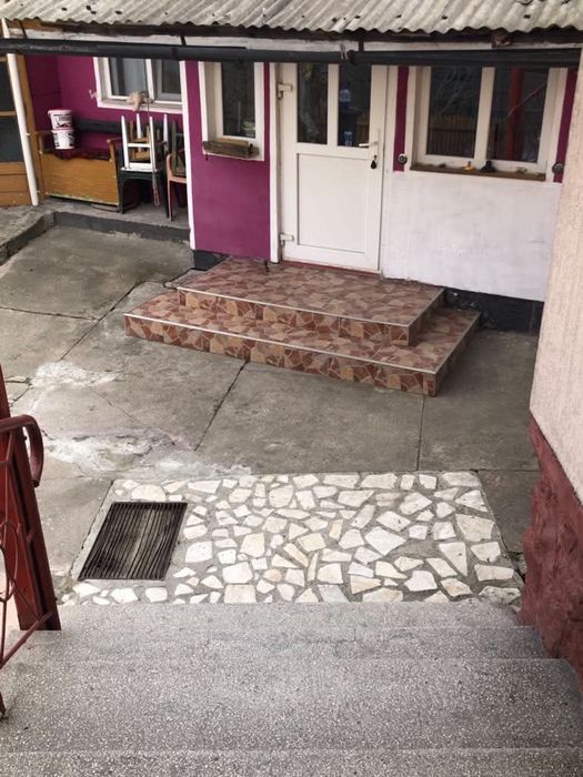 Vand sau schimb casa Petrila