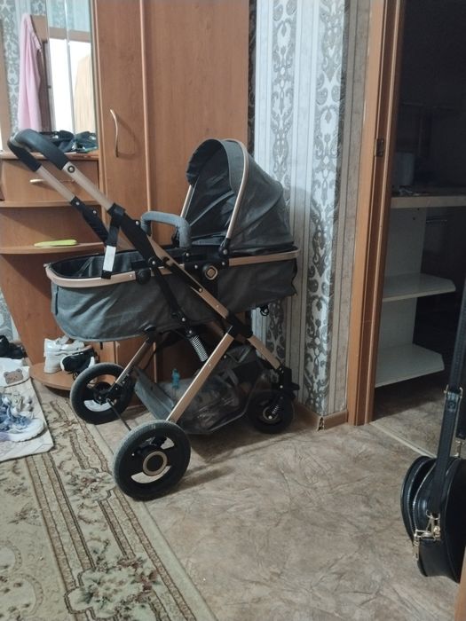 Продам коляску фирмы belleco