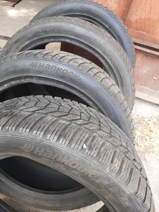 Продам шины 225/45/18 ханкок