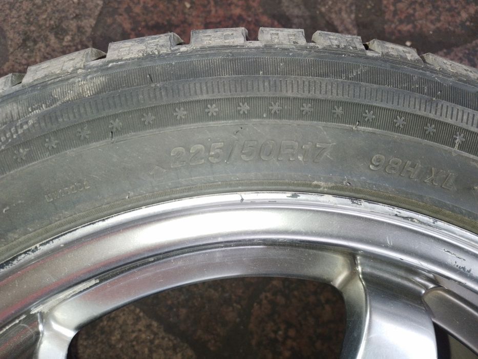 Продам зимнюю резину