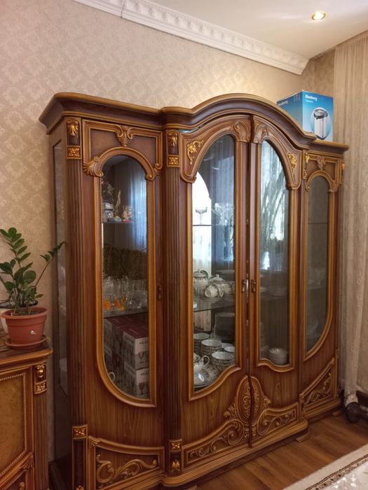 Продаю гостинную мебель