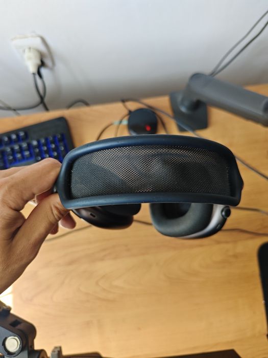 Продам AirPods Max 1