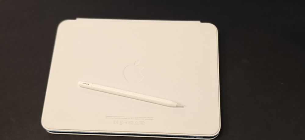 iPad 10 (Generația a 10-a) 64GB Blue + Apple Pencil USB-C + Tastatură Originală Apple