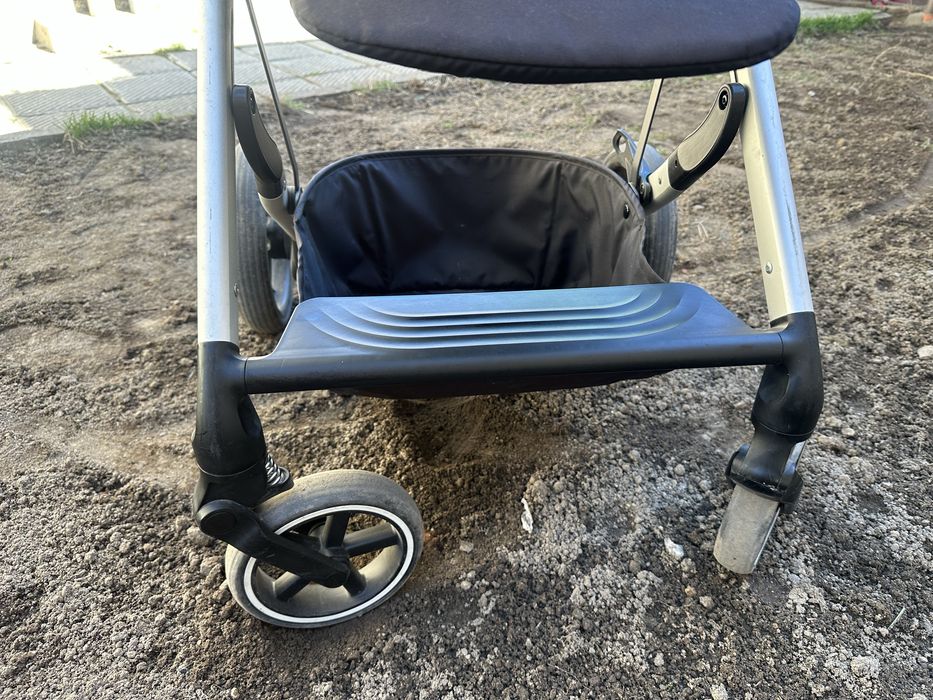 Лятна количка Cybex Balios S Lux и кош за новородено Cybex Cot S