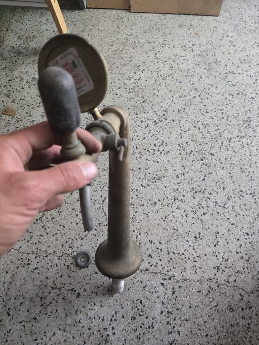 ВИНТИДЖ месингов кран за бира и вино