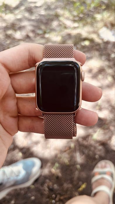 Apple Watch 4 размер 40 мм