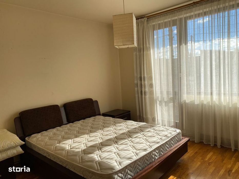 Casa cu 4 camere, 120 mp, zona Est