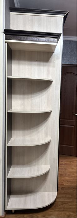 Продается большой шкаф