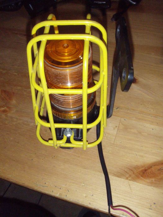 Lampa de avertizare tip stroboscop cu xenon MeteorLite 5 12-80 Vcc USA