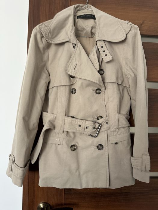 Trench dama  Zara L, dar potrivit M