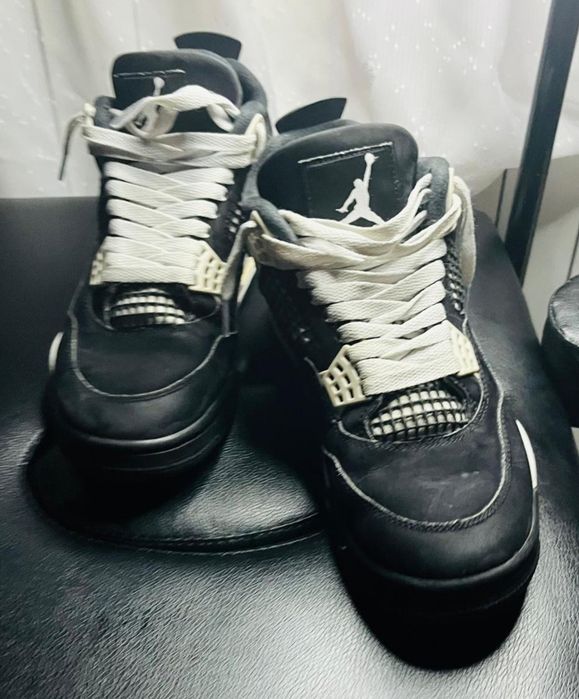 Vand Jordan 4 .nr 41 ,originali