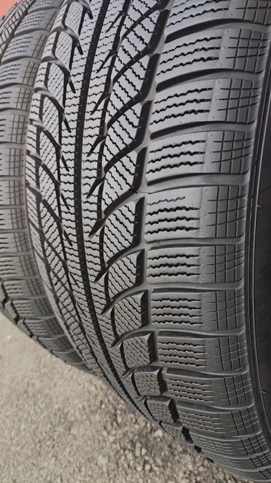 4броя зимни гуми 245/50/18 Goodride Winter
dot24
7.9mm
