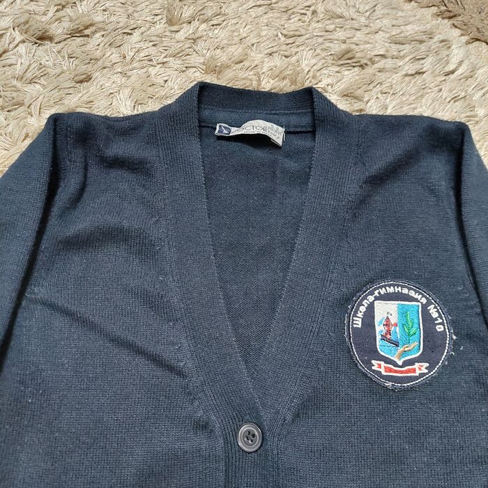 Продам школьную кофту