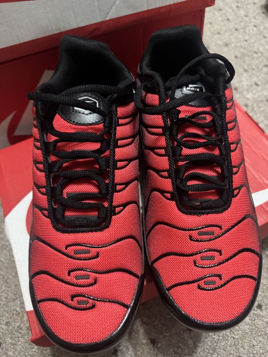 Adidasi nike TN