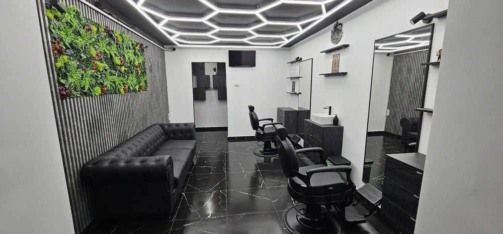 Închiriez post de frizerie-Colaborare frizer-salon premium