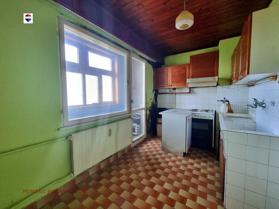 Продава се Четиристаен апартамент в Русе, Възраждане - 95 кв.м за 553 €/кв.м - Снимка #4