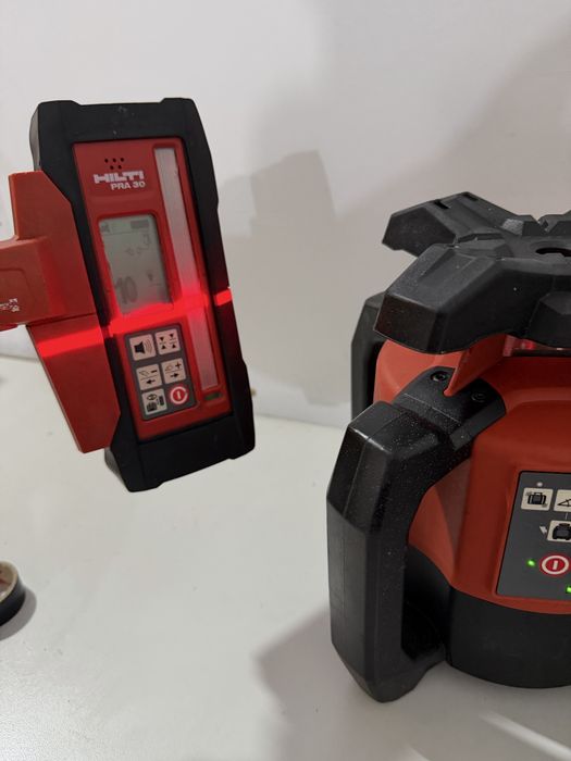 Laser Hilti PR 30 HVS dubla panta exterior