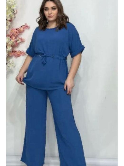 Продаю новый костюм