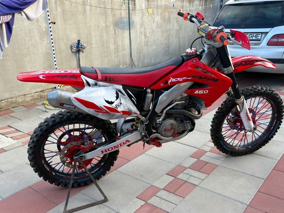 Honda crf 450    .