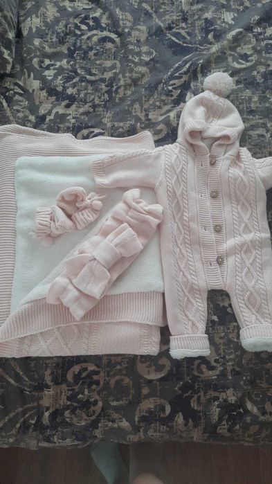 Продам конверт на выписку, одеяло комбез