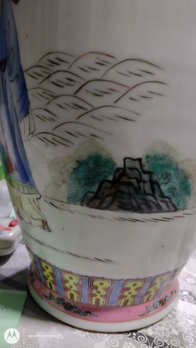 Двойка големи, китайски, порцеланови вази Qianlong Famille Rose Mand