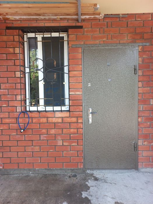 Продается своя 1/1/4 квартира (галерейка) на массив куйлюк 3