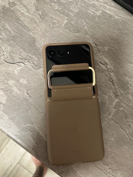 Мобилен  Телефон  Моторола Razr  60 ULTRA 5G 16/512GB  цвят дърво