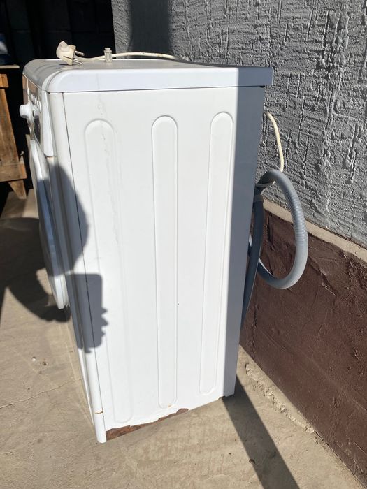 Indesit ITESE 6105 B 6kg