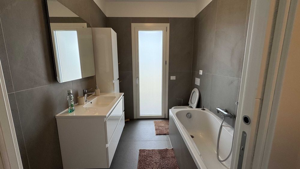 Regim hotelier Suceava — apartament 120 mp, 3 camere, 2 băi