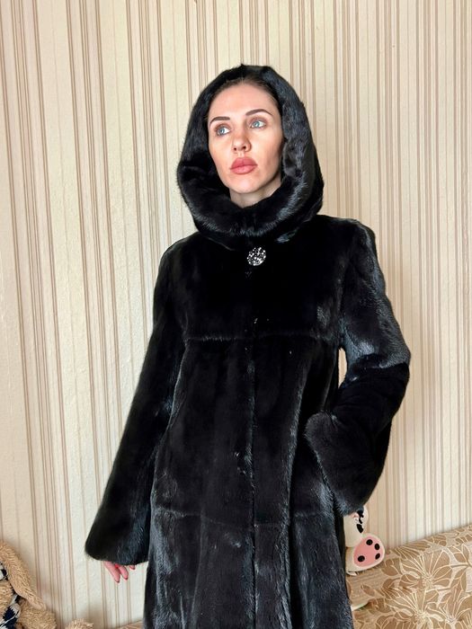 Шуба норковая с капюшоном