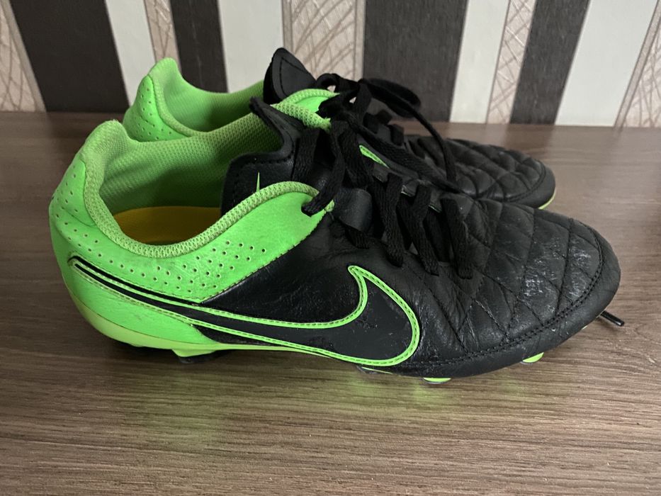 Бутонки найк