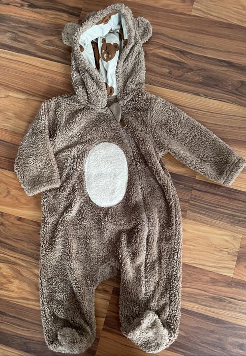 Salopete pentru bebeluși de 9–12 luni (mărci: Tex Baby, H&M)