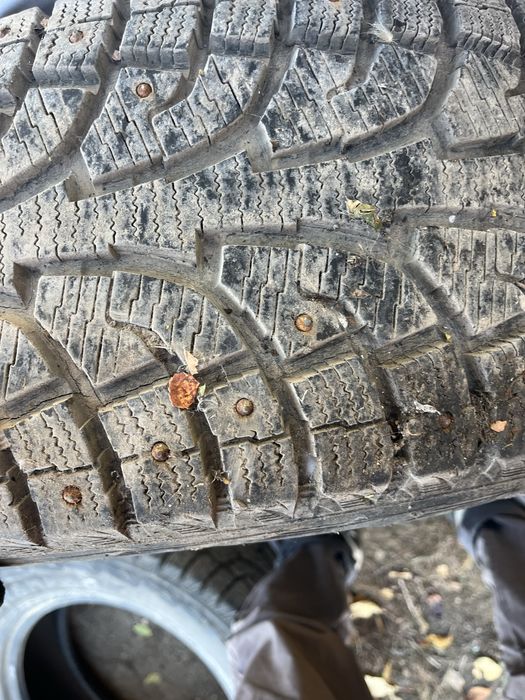 Продам шины 270/60 R18
