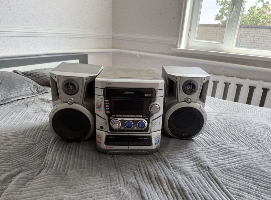 Продаётся музыкальный центр LG Xtreme