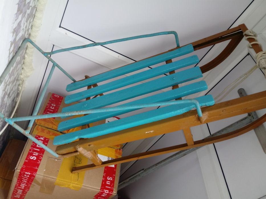 Продам детские сани.