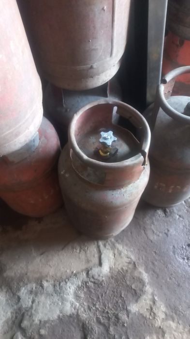 Продам газ балонй