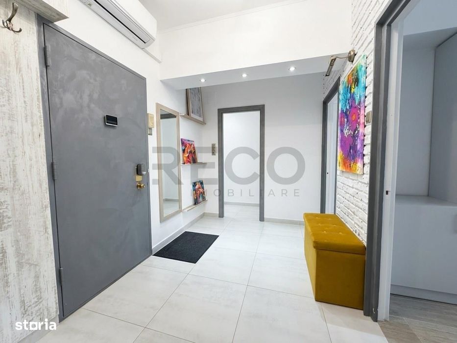 RECO Apartament ultracentral renovat la etaj intermediar