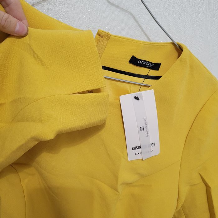 Vând rochie NOUA, cu eticheta, mărime 36