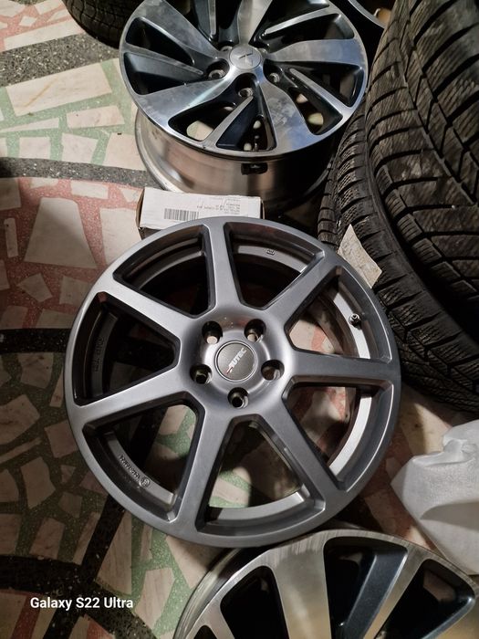 Ford  Volvo  ATS 18 цола 5X108 Замъка Ямбол