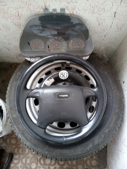 Части за Волво V40. Цена по договаряне