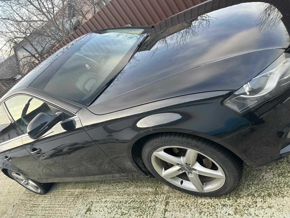 Audi A4 2.0 TDI Multitronic • Climatronic • Xenon , Piele , Navigatie