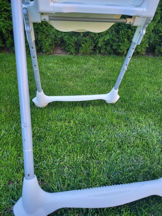 Стол за хранене Brevi