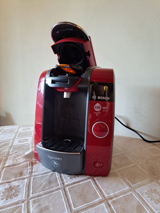Еспресо кафе машина BOSCH с капсули.1,4 литра