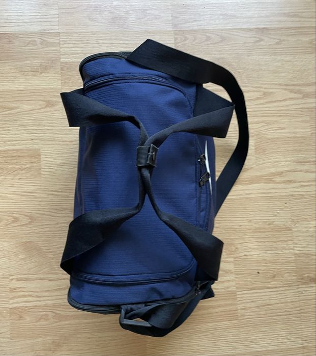 Geanta sport Nike bleumarin