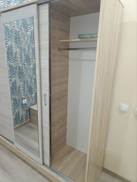 Срочно продам хайтик спальный гарнитур