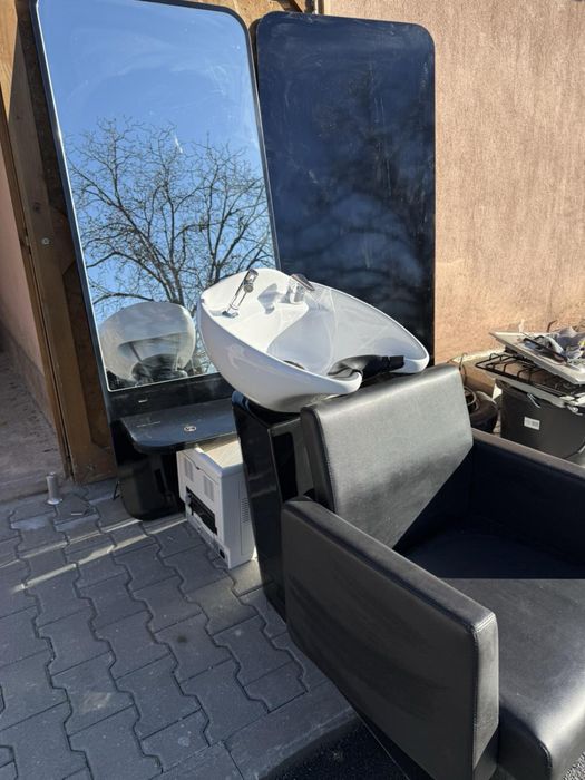 Фризьорско оборудване.