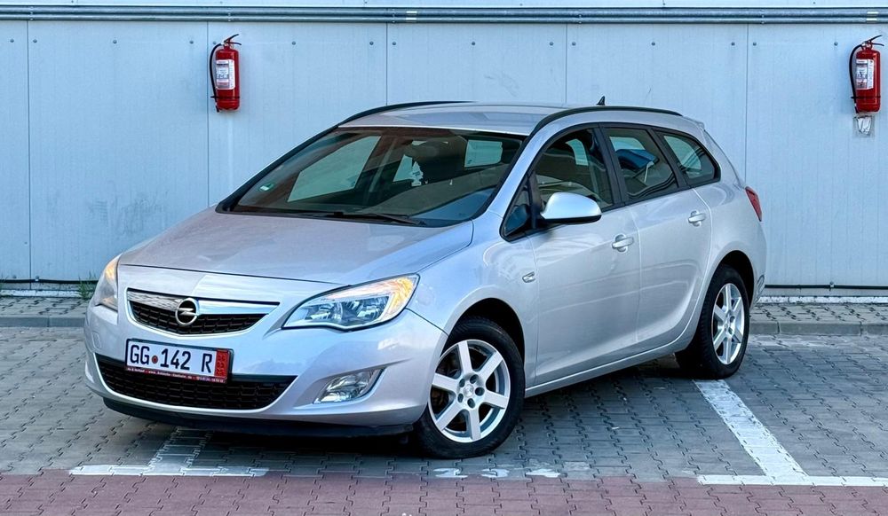 Opel Astra J / 1.7 CDTI 125 Cp / Navi