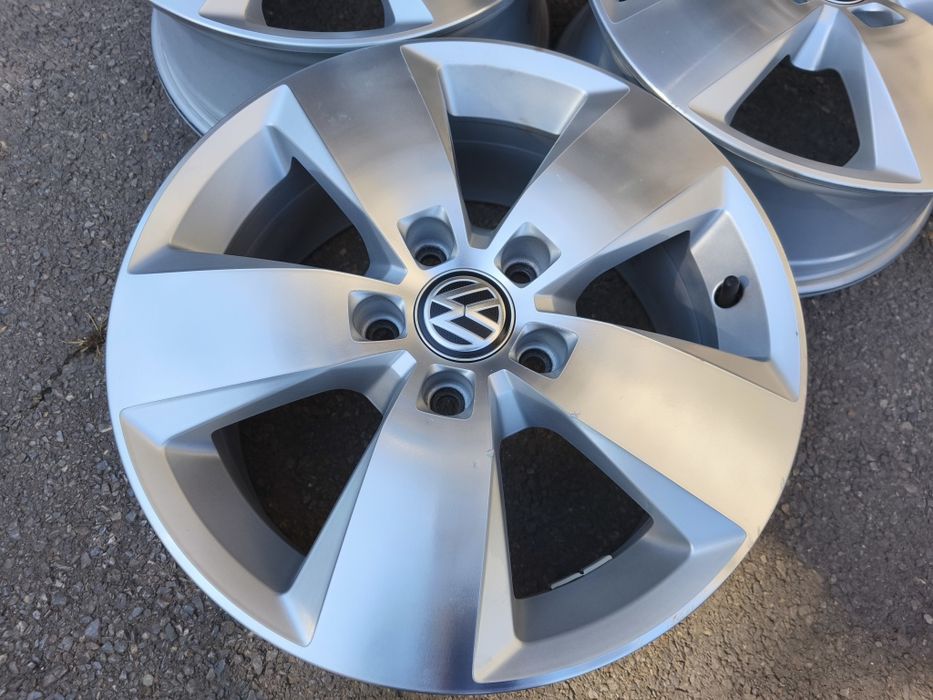 16" оригинални алуминиеви джанти за Vw Passat,Golf,Touran,Caddy.