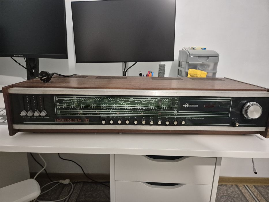 Radio tehnotron bucur 6