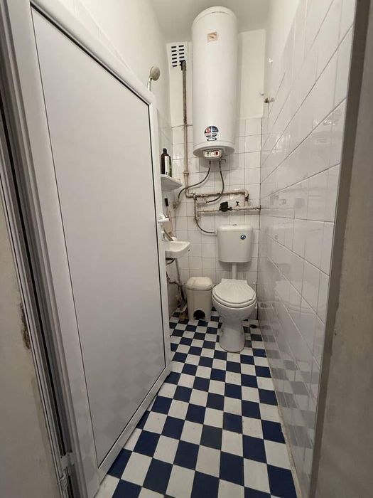 Тристаен, под наем, Център